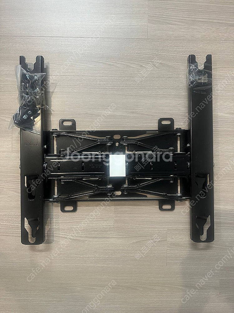 삼성 TV 벽걸이 브라켓 BN61-05690A--0
