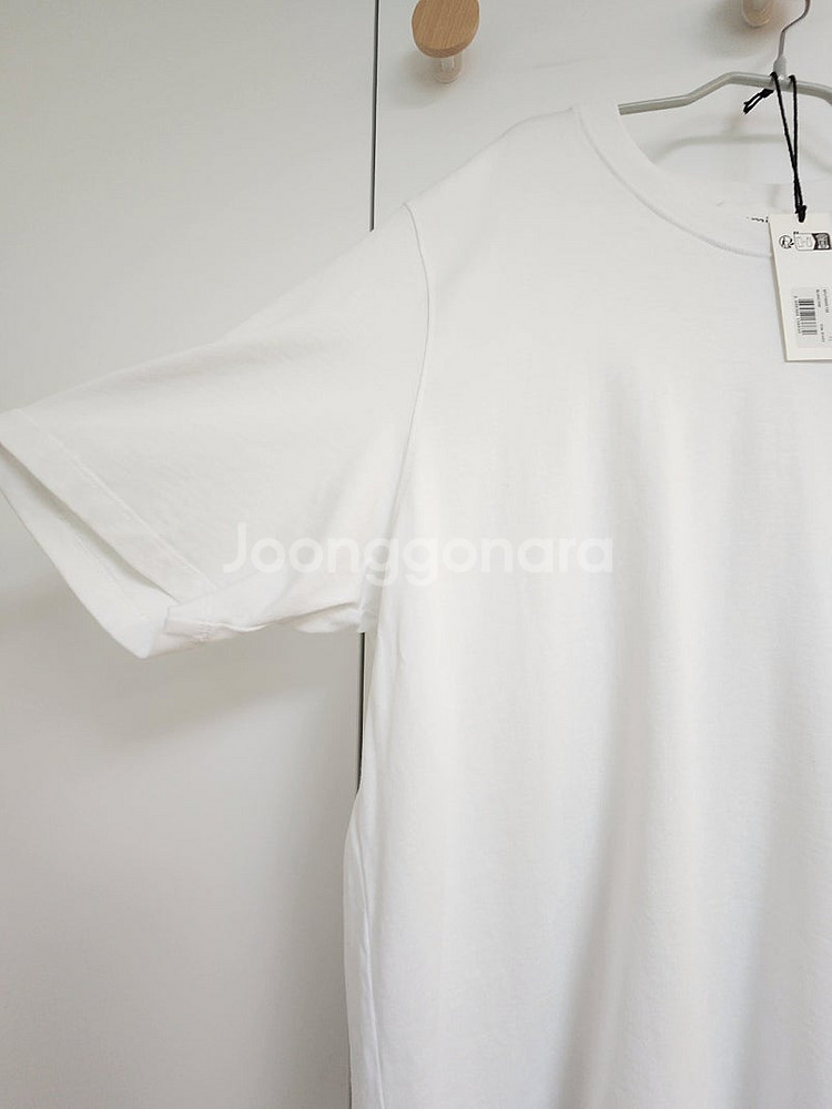 아미 스몰 하트 로고 남성 티셔츠 라지 사이즈 정품--4