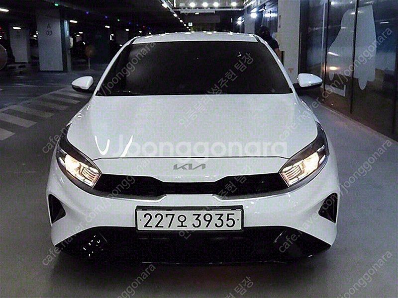 K3 중고차 시세 흰색 2023년식 5,722km 1....--2