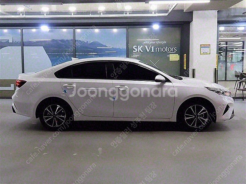 K3 중고차 시세 흰색 2023년식 5,722km 1....--3