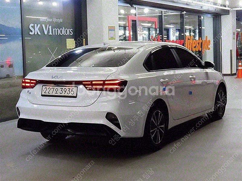 K3 중고차 시세 흰색 2023년식 5,722km 1....--4