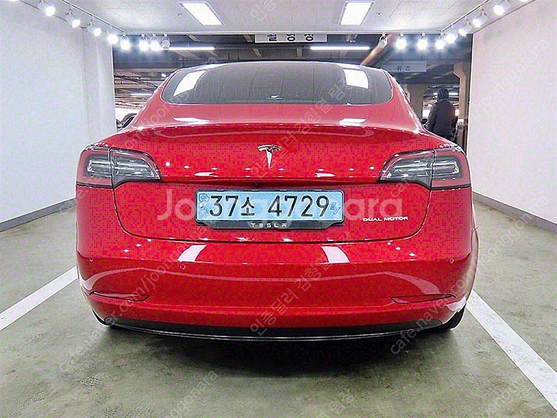 모델3 중고 테슬라 중고 빨간색 2020년식 롱 레인지...--3