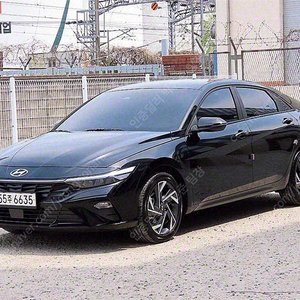 아반테 중고 시세 중고 아반테 더 뉴 아반테 CN7 중고 2025년식 4,657km 1.6 가솔린 스마트 중고차카페