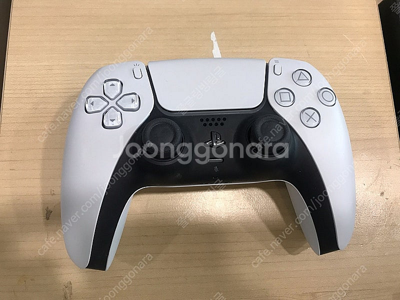 PS5 듀얼센스 판매합니다--0