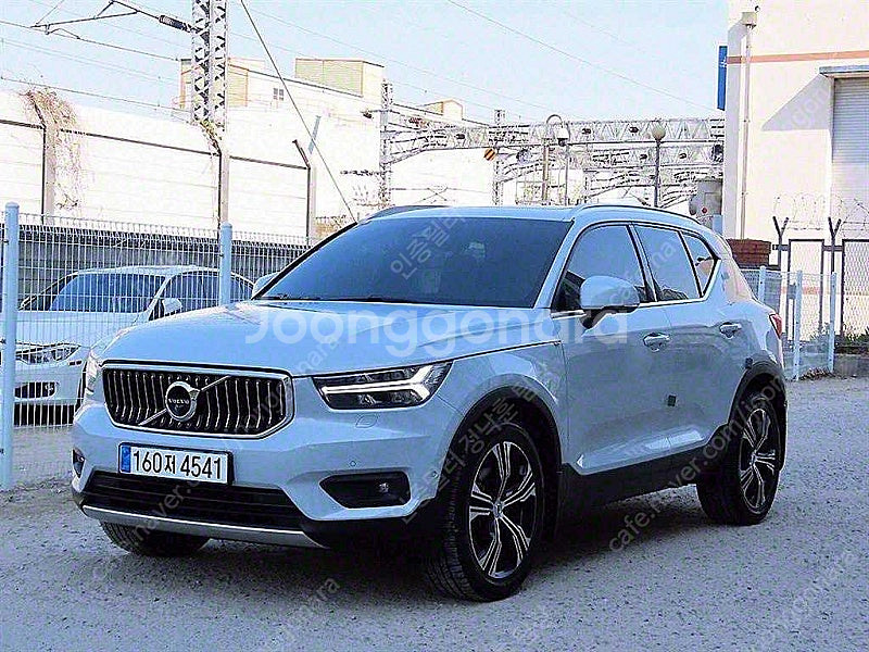 볼보 XC40 중고 할부가능 볼보 중고 차 회색 202...--2