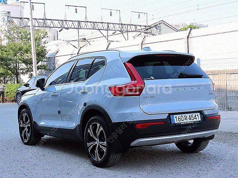 볼보 XC40 중고 할부가능 볼보 중고 차 회색 202...--3