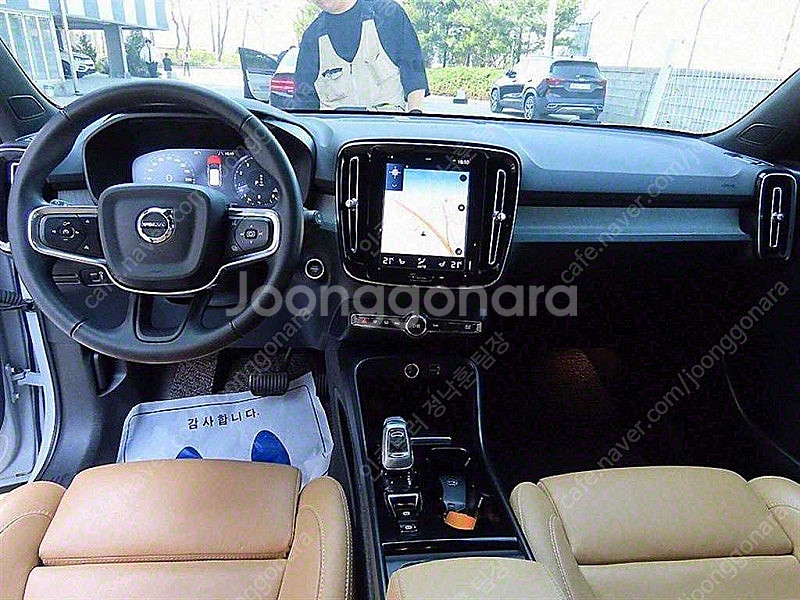 볼보 XC40 중고 할부가능 볼보 중고 차 회색 202...--7