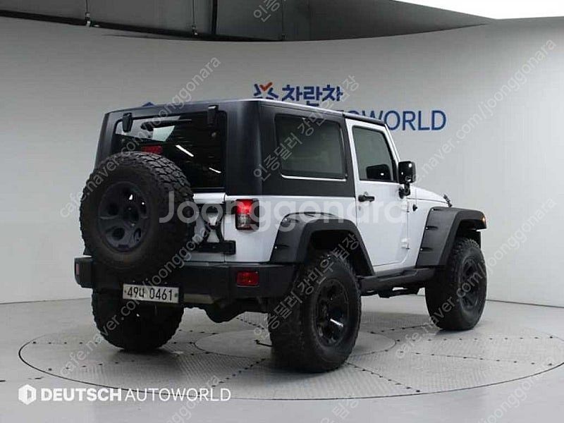 지프 랭글러 중고 JEEP 랭글러 흰색 2016년식 7...--2