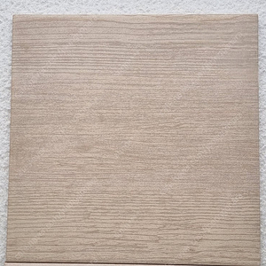 바닥.벽 200×200 타일 55박스 팝니다