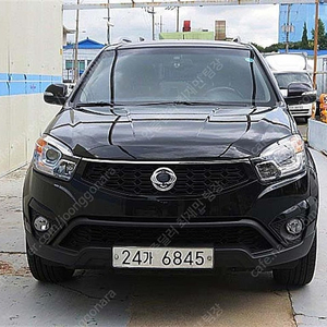 코란도C 중고차 할부 검정색 2015년식 2WD 2.0 CVT 고급형 중고자동차