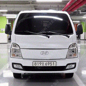 포터2 중고차 할부 포터 중고차 흰색 2022년식 59,869km 1.0톤/슈퍼캡/초장축/(CRDi) 광이 번쩍번쩍