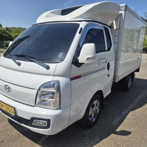 포터2 중고차 내장탑차 중고 포터 중고차 파워게이트 중고 흰색 2023년식 49,427km 슈퍼캡/초장축/(CRDi) 수원중고차
