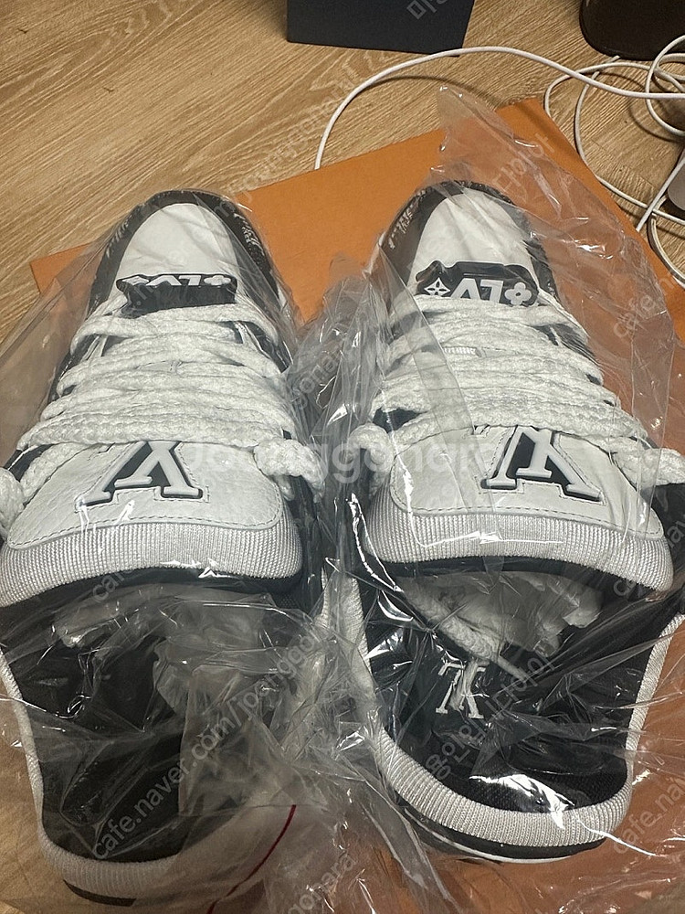 LV 트레이너 맥시 스니커즈--5