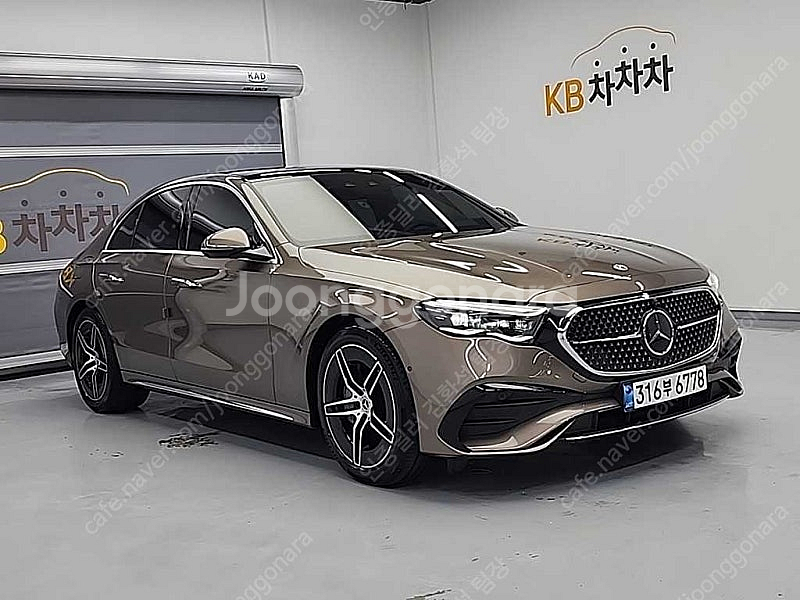 벤츠 E클래스 중고 벤츠 중고 승용차 2024년식 45...--4