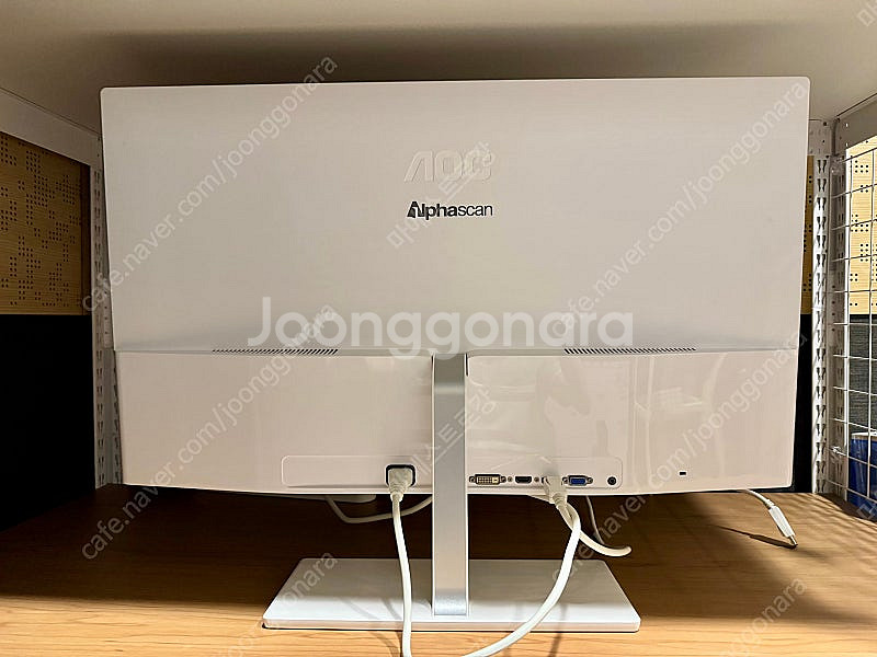 알파스캔 32인치 QHD AOC Q3279VWFD8 흰...--2