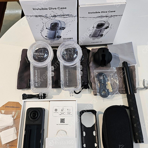 인스타360 x4 상태 A급 + 방수하우징2개 (사용감있음)