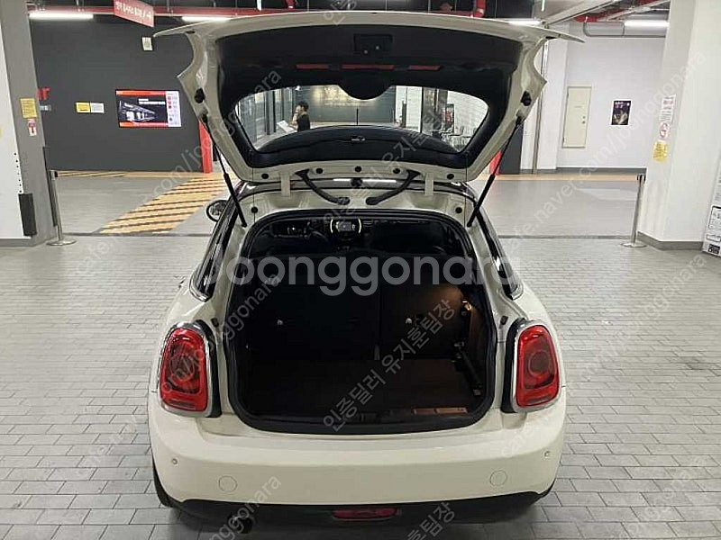 중고 미니쿠퍼 중고 가격 쿠퍼 중고차 흰색 2017년식 87,377km 5도어 파인 레더 에디션 3세대 중고차 할부...--5