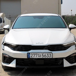 K5 중고차 시세 흰색 2024년식 1,019km 2.0 노블레스 수원중고차