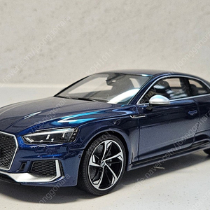 1/18 GT스피릿 아우디 RS5 쿠페 레진 다이캐스트 모형자동차