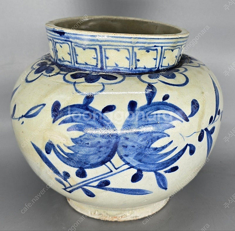 조선시대 백자청화불수문호--0