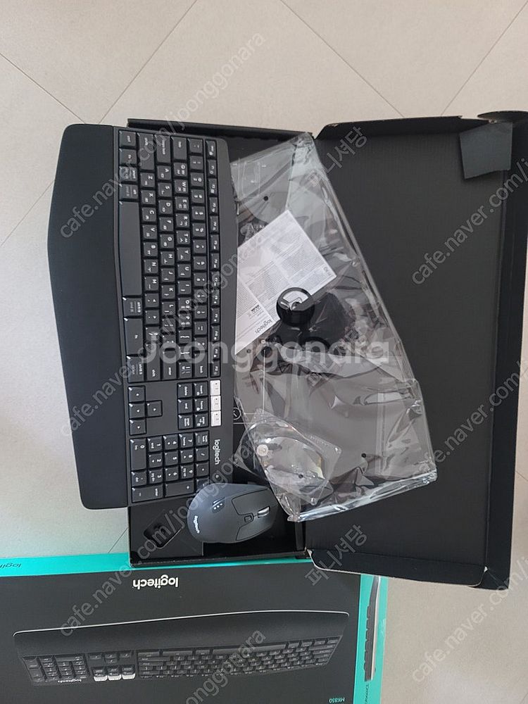 로지텍 MK850 한글판 거의 새제품입니다.--2