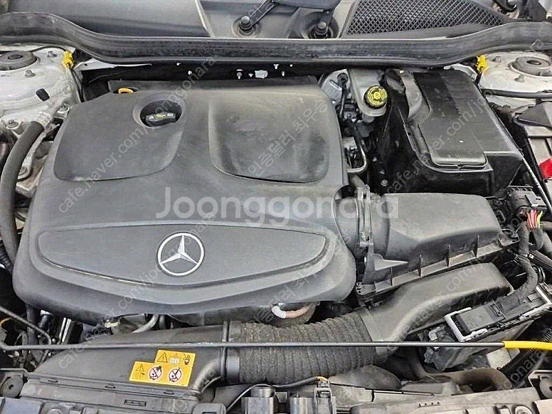 벤츠 GLA 중고 벤츠 GLA클래스 중고 흰색 2018년식 GLA220 수원중고차--5