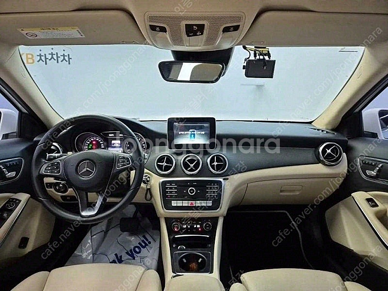 벤츠 GLA 중고 벤츠 GLA클래스 중고 흰색 2018년식 GLA220 수원중고차--7