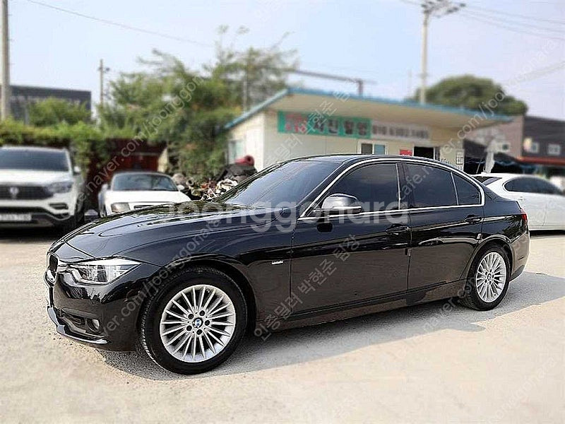 BMW 3시리즈 중고 BMW 320d 중고승용차 3시리즈 중고차 검정색 2018년식 68,300km 320i 럭셔리...--0
