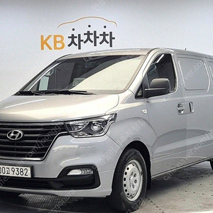 그랜드 스타렉스 3밴 중고 더 뉴 그랜드 스타렉스 3밴 중고차 은색 2019년식 2WD 밴 3인승 스타일 수원중고차