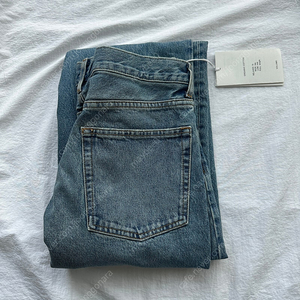 COS 코스 볼륨진 와이드 레그 진