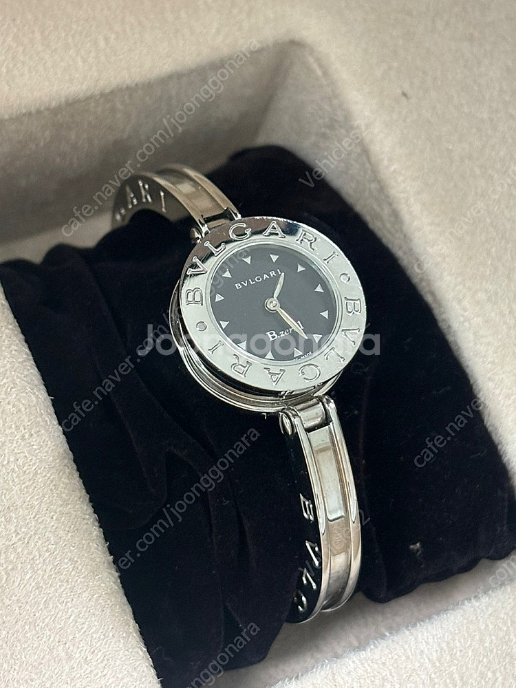 불가리 비제로원 뱅글시계 블랙판 (마지막 가격내림)--1