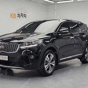 쏘렌토 중고 가격 쏘렌토 더 뉴 쏘렌토 중고 가격 검정색 2018년식 55,029km 디젤 2.0 4WD 노블레스 중고자동차