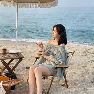 (새상품) 블룸인메이 - 아델린 오프숄더 블라우스