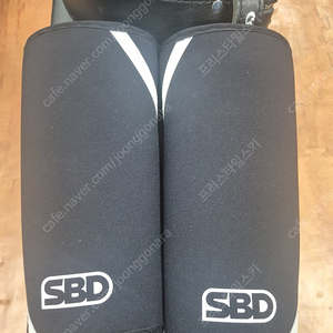 SBD 모멘텀 니슬리브 S팝니다