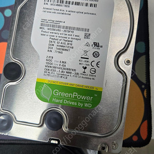 WD 2테라 3.5인치 HDD 판매합니다.