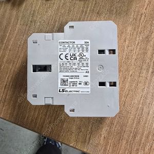 (가격 더 내림) LS 마그네트보조접점 판매(개당 200원)