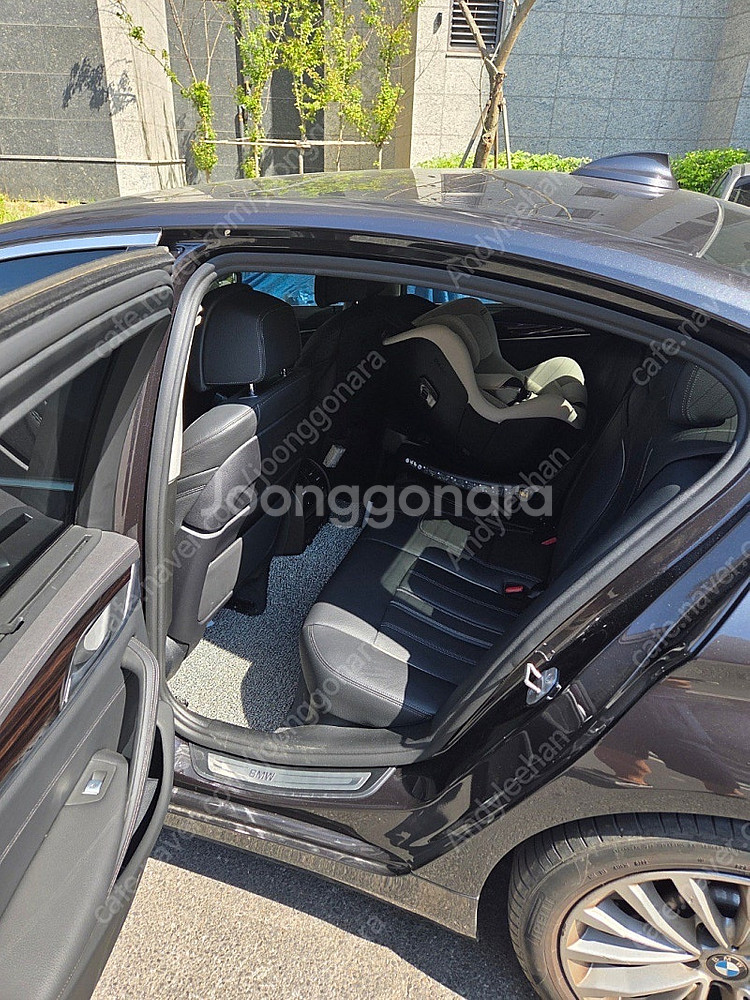 BMW 520i 완젼무사고 소피스토그레이--9