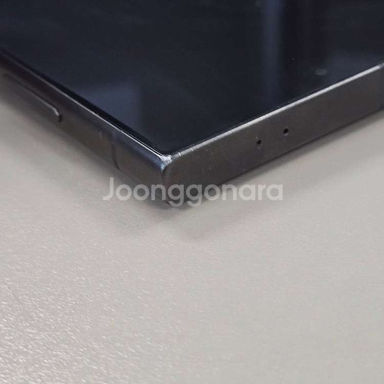 갤럭시 S24울트라 블랙티타늄 256기가 액정무기스무잔...--6