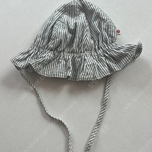 꼬숑 스트라이프 썬햇
