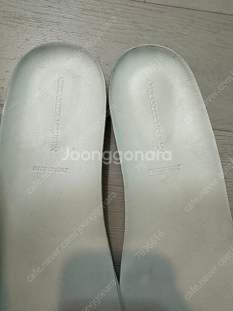 정품 알렉산더맥퀸 오버솔 러너--3