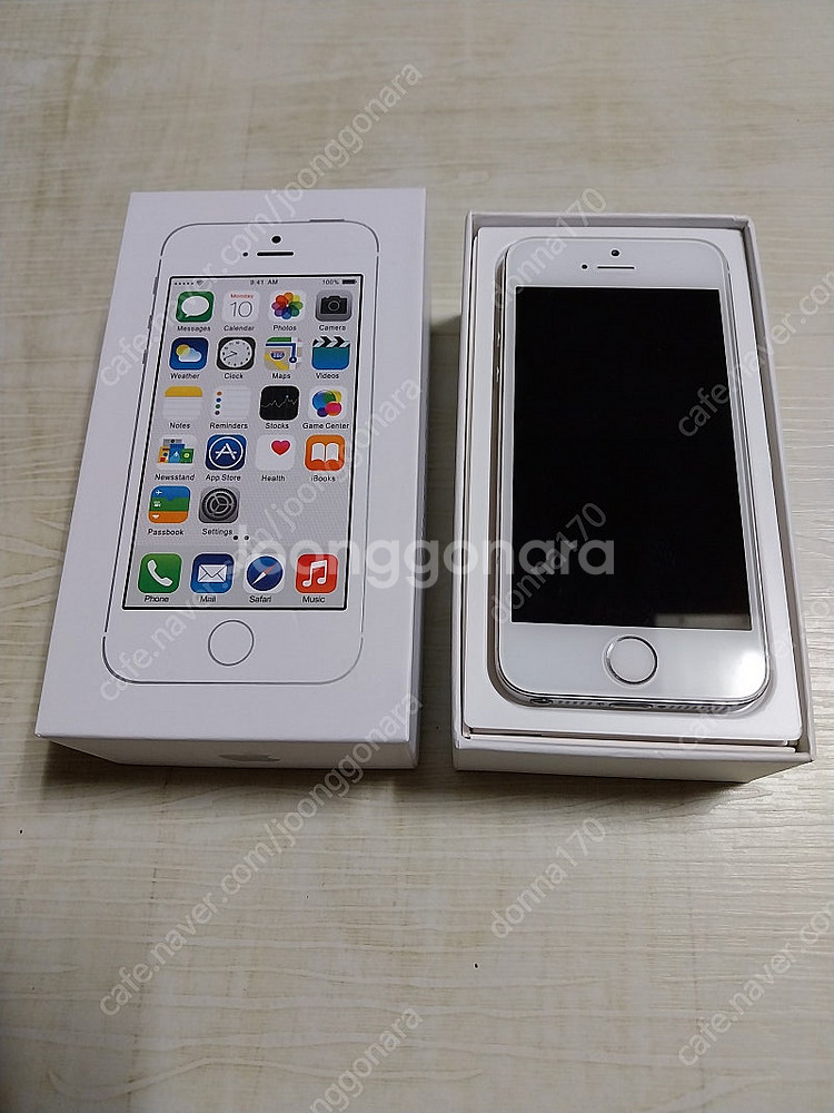 아이폰5S 64G A1530 단순개봉--1
