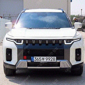 흰색 토레스 중고 더 뉴 토레스 중고차 1.5 GDI-T 2WD T7 실매물인증중고차 6,773 km