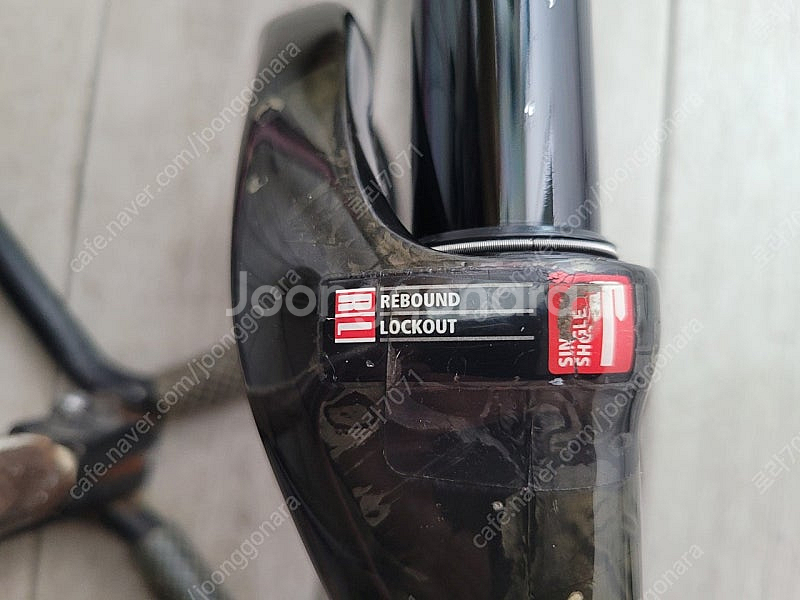 DT Swiss 26인치 자전거 MTB 서스펜션 포크--4