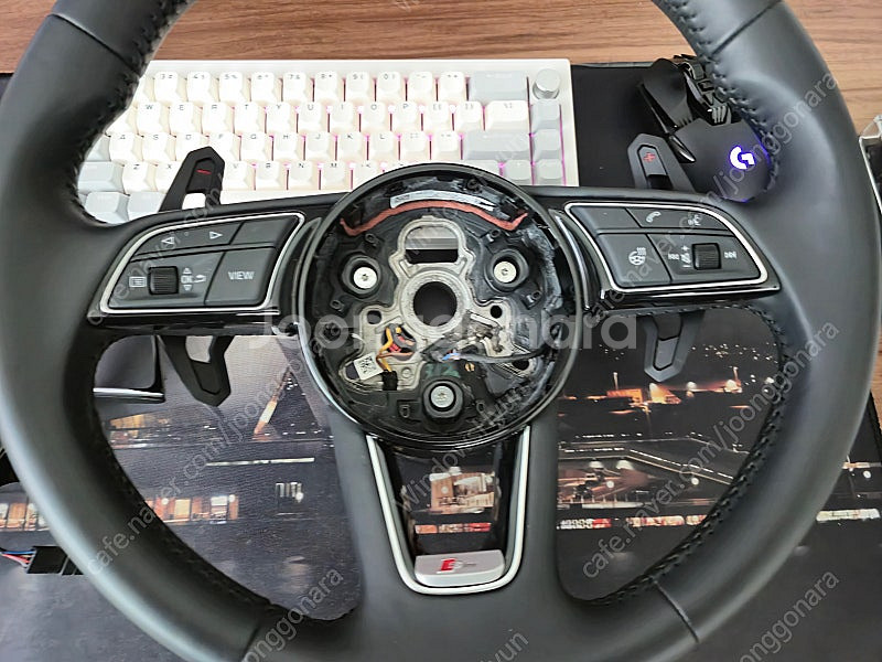 아우디 A4/A5 B9 (2020) 순정 핸들 판매 합...--1