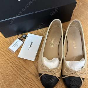 샤넬 발레리나 플랫 35c