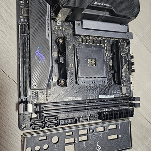 asus b550i strix itx메인보드 b550-i 스트릭스