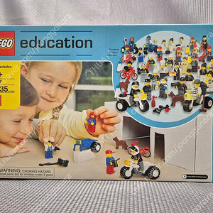 올드 레고 9247 행복한 일꾼들 미개봉 새제품(소장용) 판매 합니다.