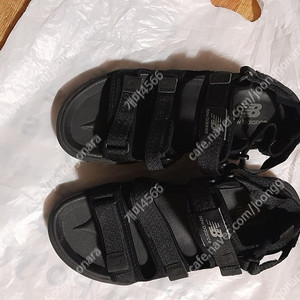 뉴발란스 샌달 SD3205BBW 280사이즈 29900원 판매