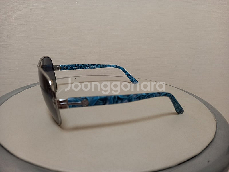 토리버치 보잉 선글라스 남여공용--1