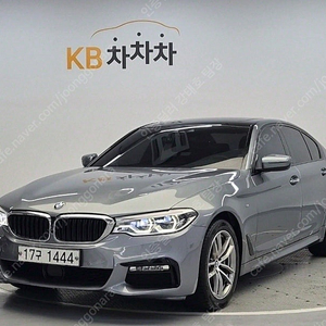 BMW 5시리즈 중고 BMW 530i 중고 5시리즈 중고차 회색 2017년식 530i xDrive M 스포츠 플러스 개인사업자 차량구매